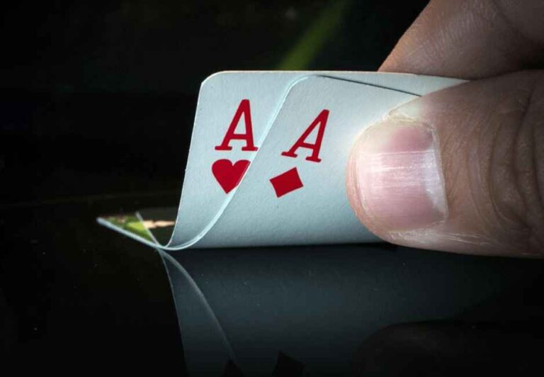 Play Rummy with Friends and Earn Real Money